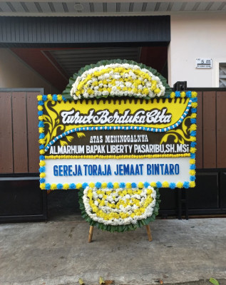 Papan Bunga Duka di Kantin