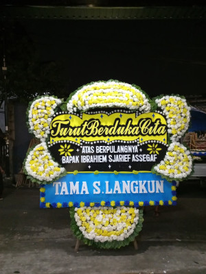 Papan Bunga Duka di Kantin